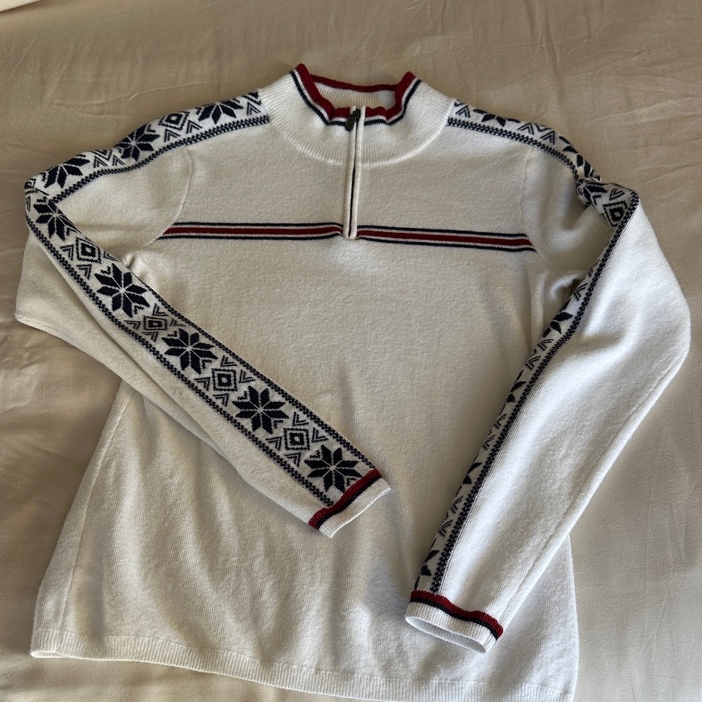 Alp N Rock White, Navy and Red Zip Up Sweater